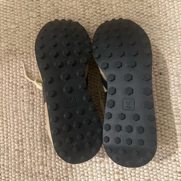 Veja Taupe and Black Running Style Sneakers never worn - Picture 5 of 6